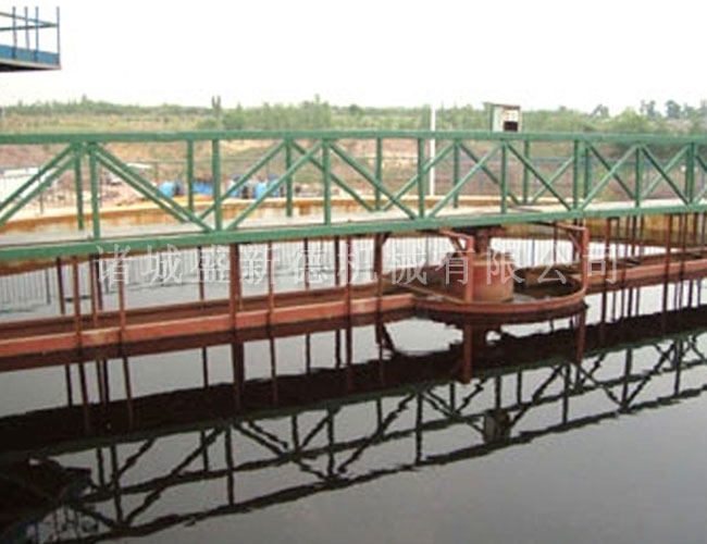 BGS型雙臂周邊傳動刮泥機(jī)